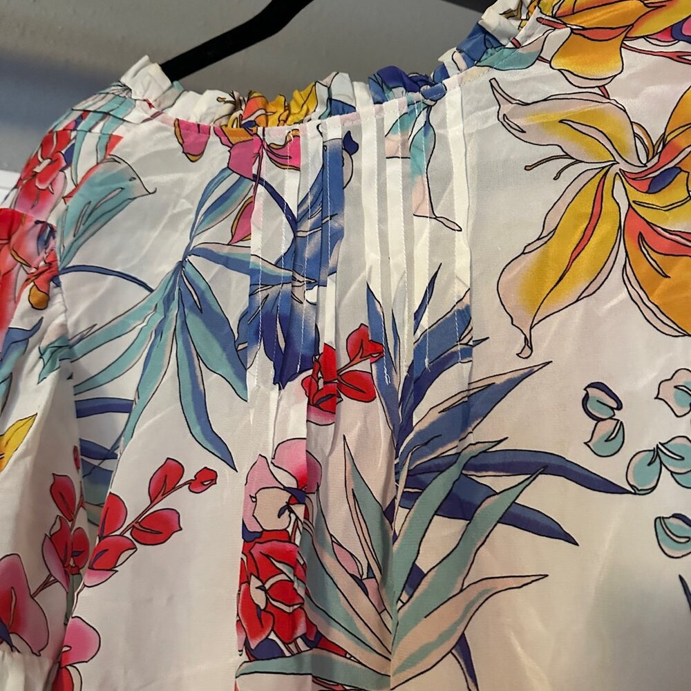 Hale Bob Floral Blouse Size M White Multicolor Silk Top NWOT - Picture 7 of 9